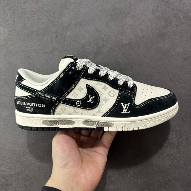 定制版 Louis Vuitton X Nike Dunk Sb Low 路易威登Lv X 耐克 Sb 低帮 黑白色 鞋身整体以米白色打造，搭配浅黄色磨砂框架覆