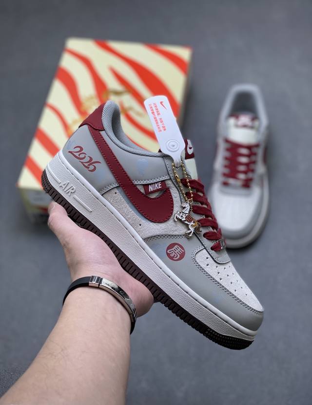 海外限量发售！公司级Nike Air Force 1 '07 Low 空军一号低帮 运动鞋 休闲鞋 折边针车 工艺难度大 原楦头原纸板 原装鞋盒 定制五金配件