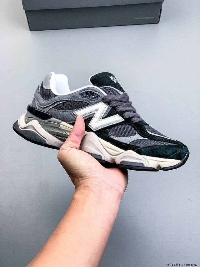 New Balance 又带来了新鞋型 9060 ，并且是与芝加哥街头品牌 Joe Freshgoods 的联名款。鞋身主体采用了类似 990 系列的设计风格，