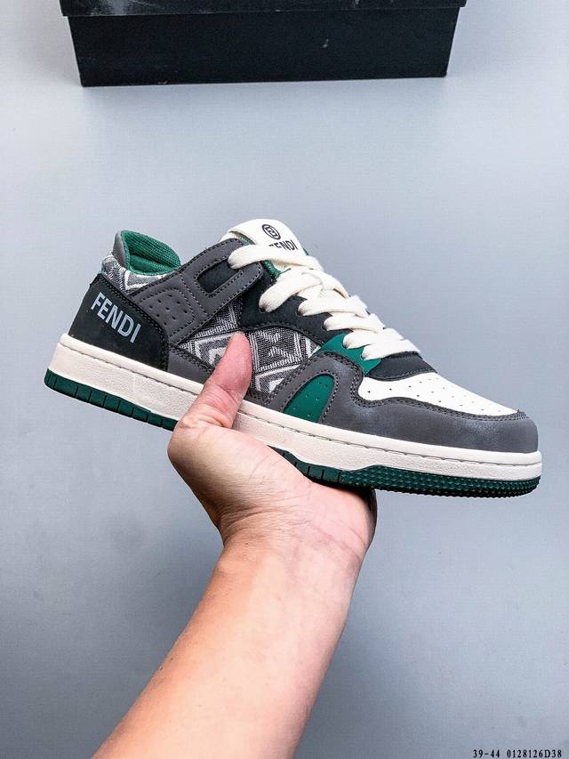 公司级！芬迪Fendi 街头趣闯系列系带休闲鞋 DDD 代工原单品质#轻盈发泡橡胶鞋底#欧索莱吸汗去臭脚垫 DDD 0128126D38 DDD