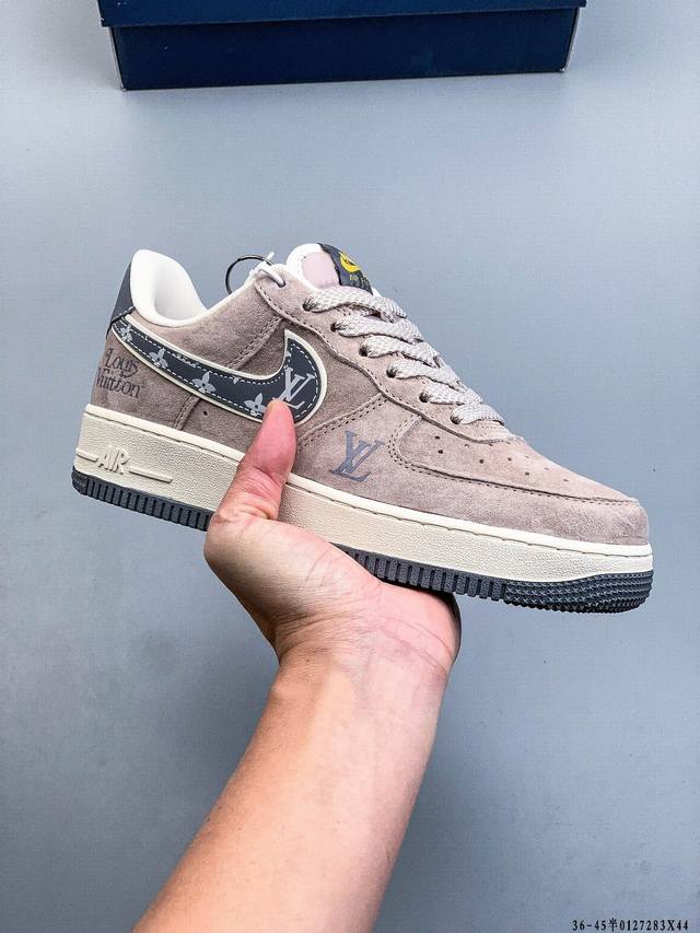 纯原版本 原楦数据纸版，采用硬质优质皮革鞋面材质，内置全掌Air Sole气垫。耐克 Nike Air Force 1 Low 空军一号低帮经典百搭休闲运动板鞋