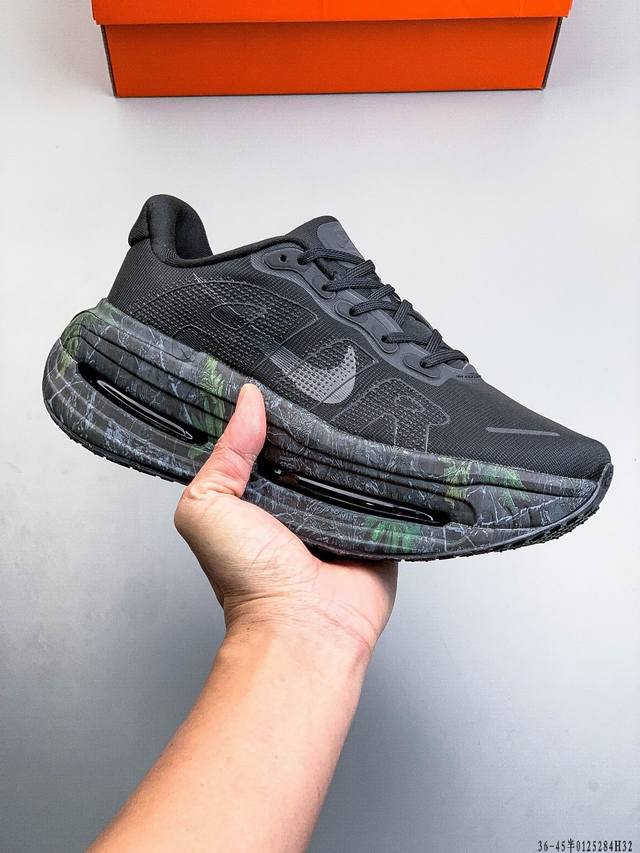 公司级！Nike Vomero Premium 耐克顶级迈柔 路跑鞋，通过超强缓震与舒适度的全面提升令跑步更加轻松，缓解冲击压力，加快恢复节奏。 DDD Nik