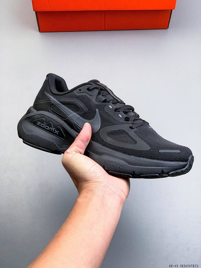 公司级 Nike Structure Plus 耐克 舒适减震防滑 低帮跑步鞋 DDD 全掌Reactx泡绵中底 前掌和后跟还配备了Air Zoom气垫单元 据