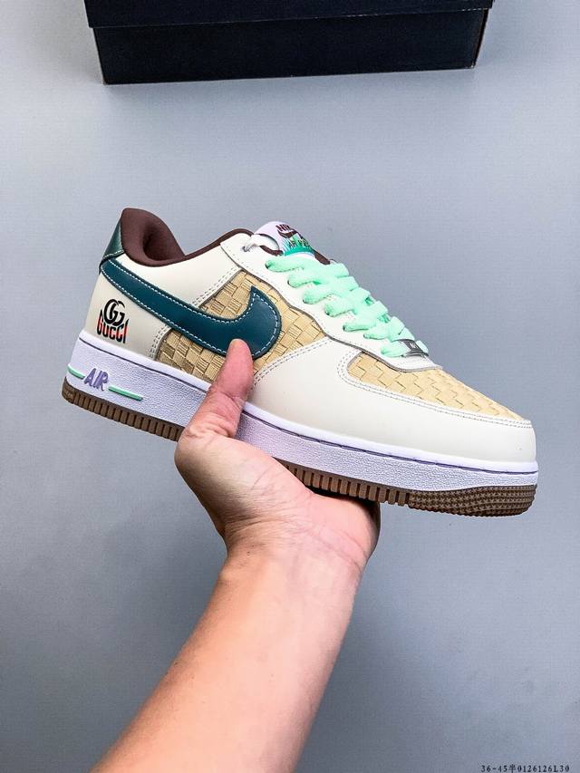 原楦数据纸版，采用硬质优质皮革鞋面材质，内置全掌Air Sole气垫。耐克 Nike Air Force 1 Low 空军一号低帮百搭休闲运动板鞋 DDD 01