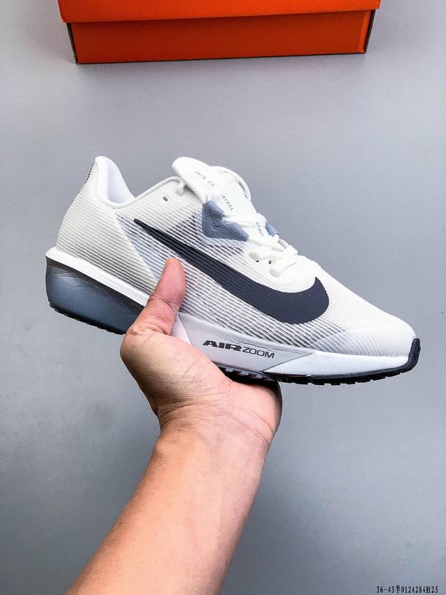 公司级 Nike Air Zoom Rival Fly 4 耐克 超弹透气轻量跑步鞋 DDD 鞋款搭载Flyknit材料 出众弹性 易于穿脱 采用React技术