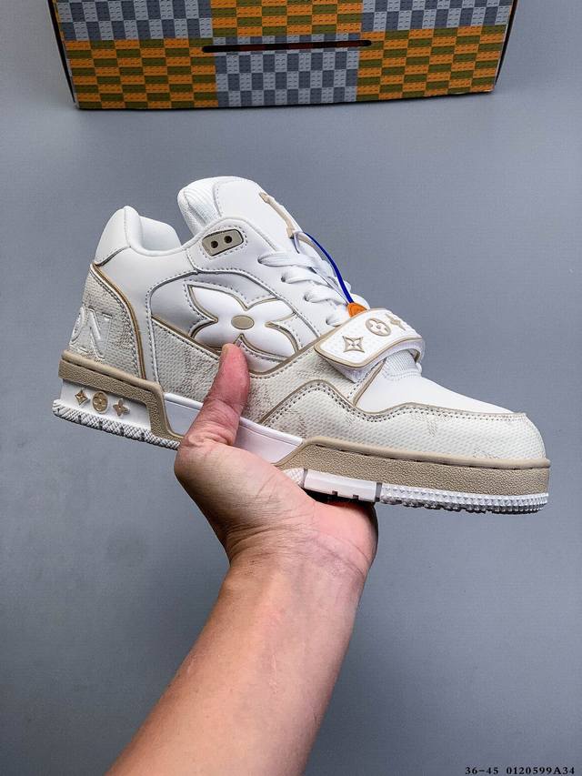 路易威登 Louis Vuitton Lv路易威登板鞋 DDD 乘风破浪的姐姐争先种草款,舒适透明底和百搭性霸屏整个时尚娱乐圈，正品1:1套楦复刻，细节调整完美