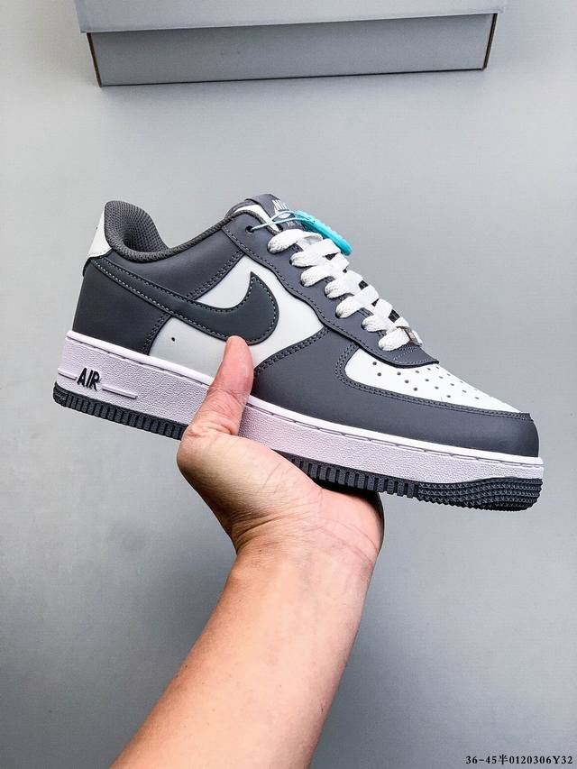 原楦数据纸版，采用硬质优质皮革鞋面材质，内置全掌Air Sole气垫。耐克 Nike Air Force 1 Low 空军一号低帮经典百搭休闲运动板鞋 DDD