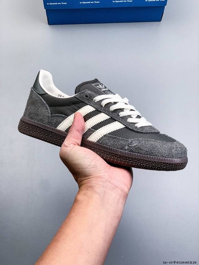 公司级！Adidas Handball Spezial 阿迪达斯经典款 复古休闲板鞋 DDD 全鞋采用反毛皮制作 牛筋耐磨大底 承载青春情怀的板鞋 经典三条杠装