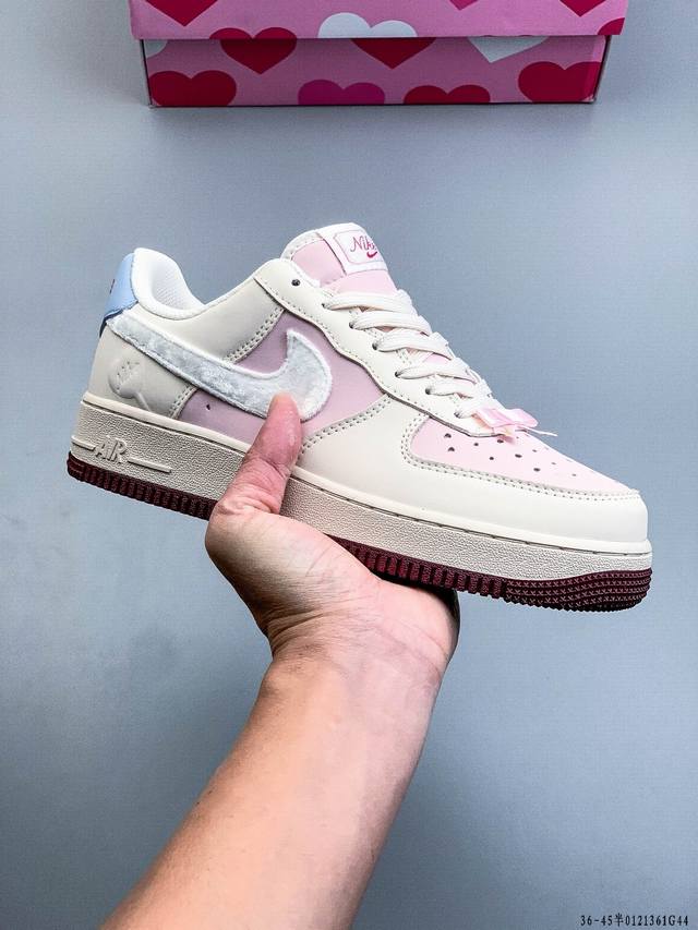 原楦数据纸版，采用硬质优质皮革鞋面材质，内置全掌Air Sole气垫。耐克 Nike Air Force 1 Low 空军一号低帮百搭休闲运动板鞋 DDD 01