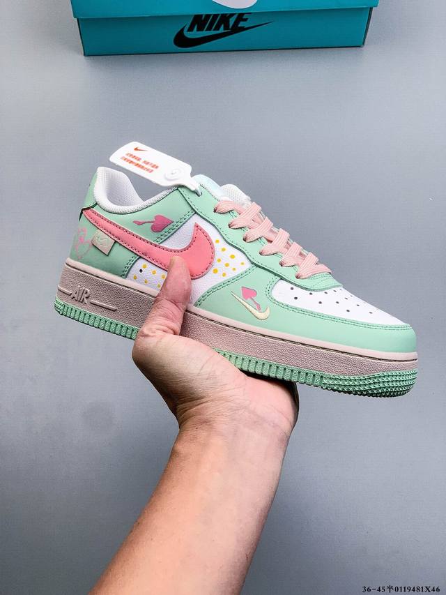 纯原版本 原楦数据纸版，采用硬质优质皮革鞋面材质，内置全掌Air Sole气垫。耐克 Nike Air Force 1 Low 空军一号低帮经典百搭休闲运动板鞋
