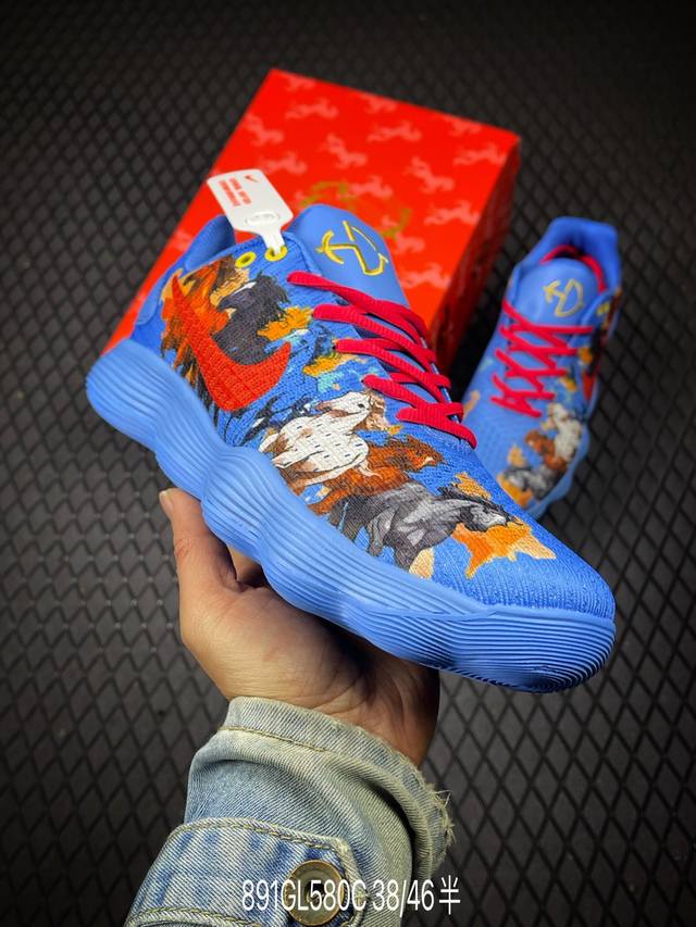 DDD Nike Hyperdunk X Low 马年限定 Cny新年款 耐克 低帮 缓震 实战篮球鞋 DDD 鞋面由柔软的纺织品和柔软的磨绒面皮组合而成 脚踝