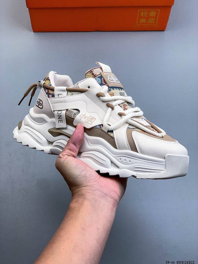 巴黎世家Balenciaga 低帮潮流风百搭休闲运动鞋 DDD 广东品质原厂渠道原装订单 DDD 0118126D22 DDD