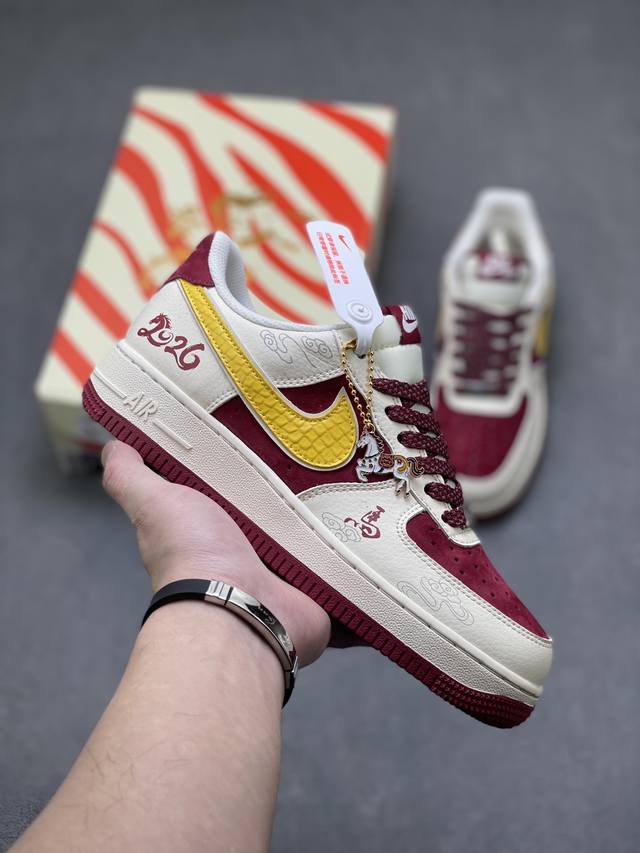 海外限量发售！公司级Nike Air Force 1 '07 Low 空军一号低帮 运动鞋 休闲鞋 折边针车 工艺难度大 原楦头原纸板 原装鞋盒 定制五金配件