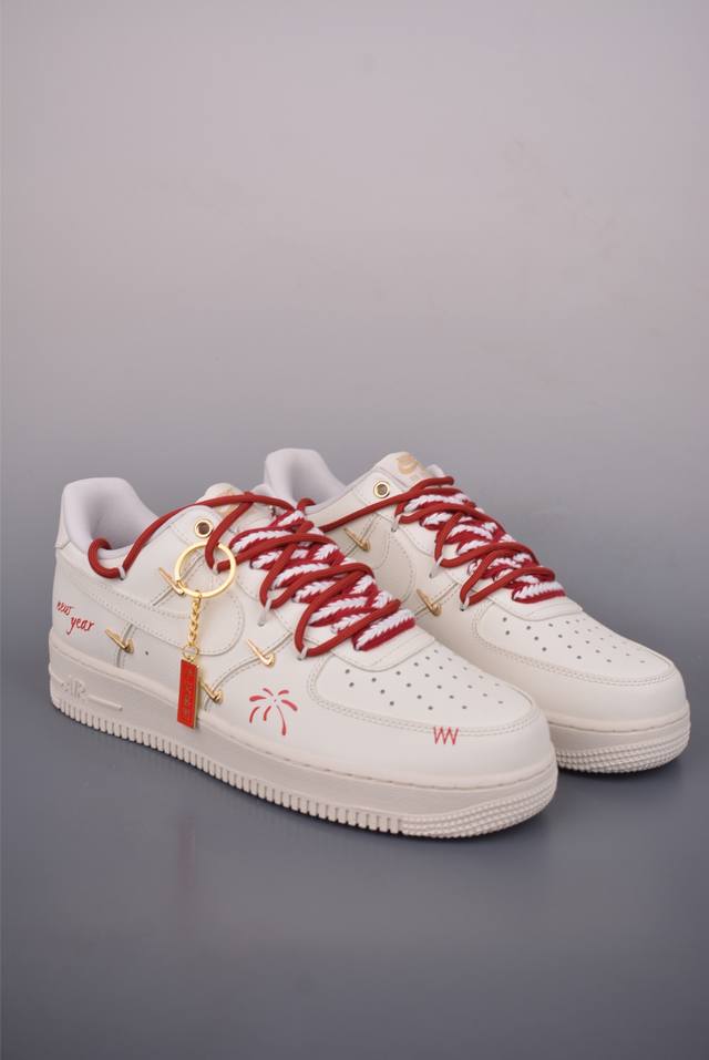 Nike Air Force 1 Low 新年限定 解构绑带 DDD 原楦头原纸板 打造纯正空军版型 DDD 专注外贸渠道 全掌内置蜂窝气垫 DDD 原盒配件