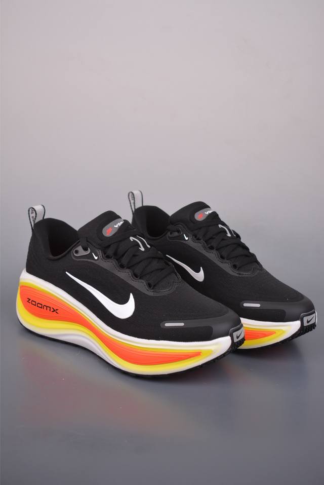 Nike Air Zoom Vomero Plus DDD 全新科技提前原鞋开发 纯原版本 DDD 区别市面真标版本 DDD 必定是官方强力主推款式，真正的Zo