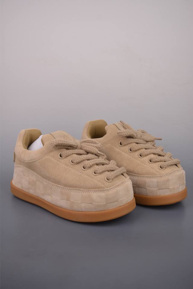 Louis Vuitton X Nigo Yeti Fw25联名款 DDD 绒面牛皮革 圆头系带阿甘鞋 及踝雪地靴 DDD 超多明星时尚博主种草 DDD Lv秀