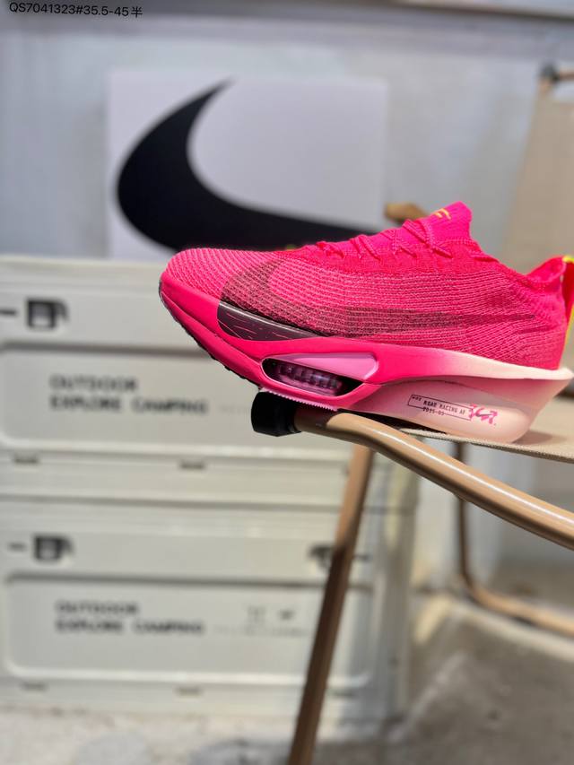 采用全新Atomknit 3.0鞋面织物融合Tpu丝半透明鞋面材质#前掌外露式分离式2个Zoom Air气垫设计效果#中底采用Zoomx泡棉组合铲型塑料中板#外