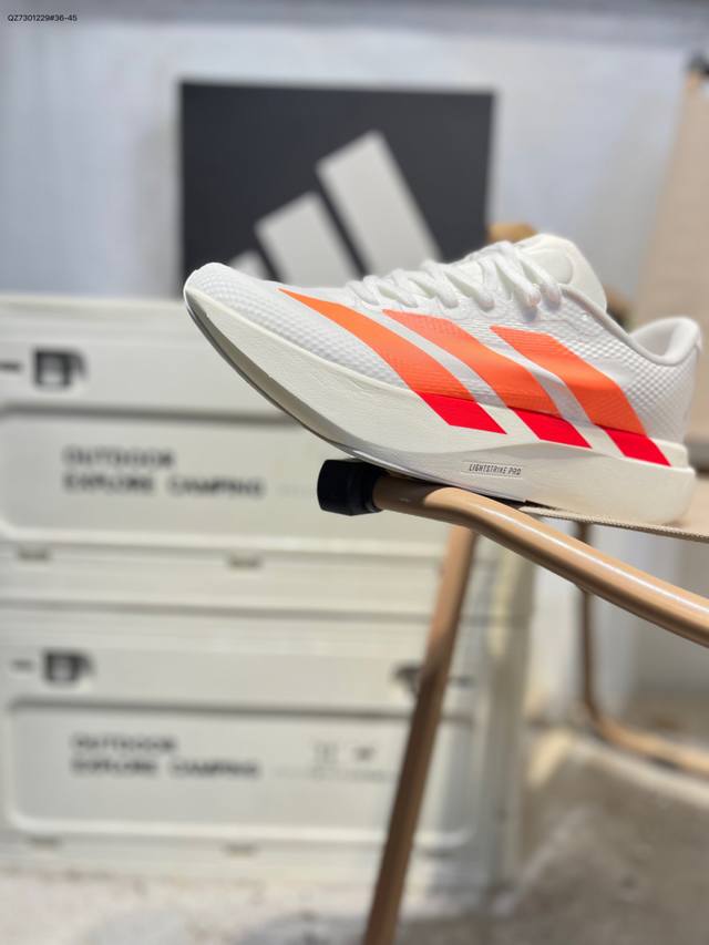 Ad Adizero Eva Sl M 零度进化版系列低帮轻便透气竞速休闲运动慢跑鞋 相信大家对去年 Adidas 横空出世的 顶级超跑 Adizero Adi