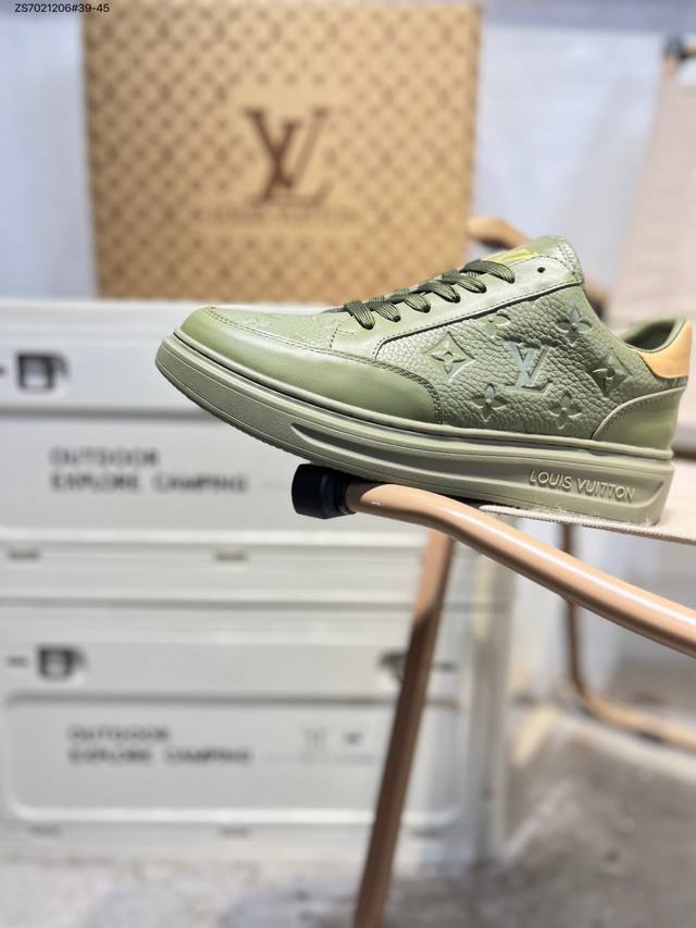 路易威登 Louis Vuitton Lv路易威登板鞋 DDD 新款 Lv Trainer最新配色运动鞋 L家 篮球鞋风格运动鞋 该鞋由艺术总监 Virgil