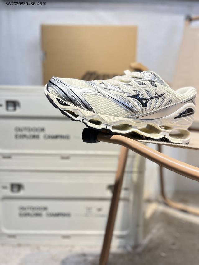 Mizuno Racer Trail Se 美津侬是日本美津浓株式会社于1906年创立的运动品牌经过一个多世纪的不断努力现已成为世界著名的运动器具、服装和鞋类生