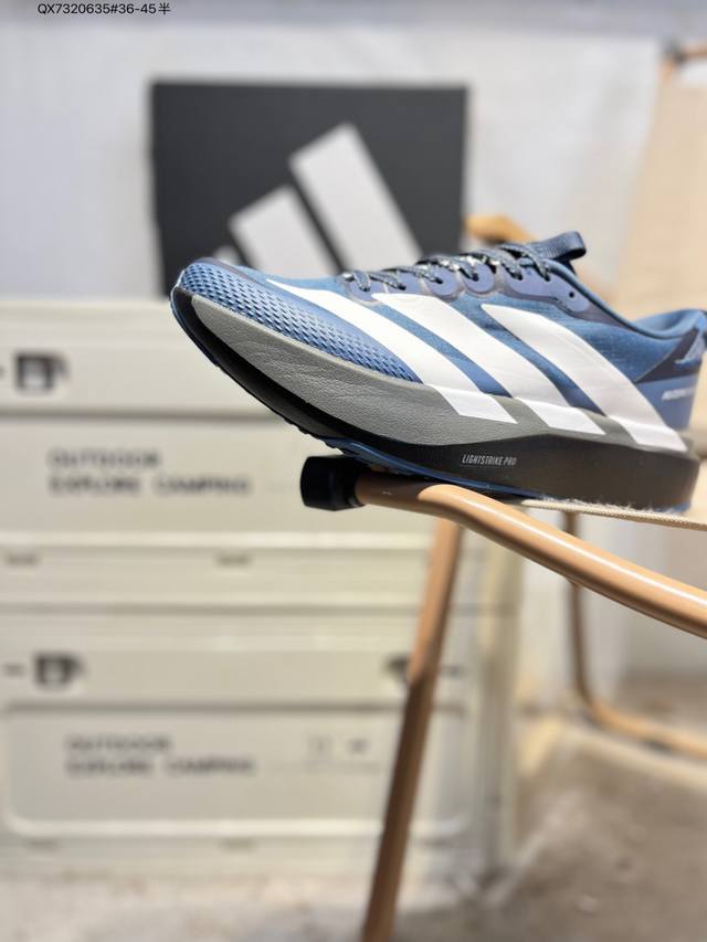 升级原楦原纸版开发#采用轻质单向弹性梭织鞋面材质#中底搭载Lightstrike高密度发泡+前掌单块Lightstrike Pro避震科技#外搭马牌橡胶橡胶防滑