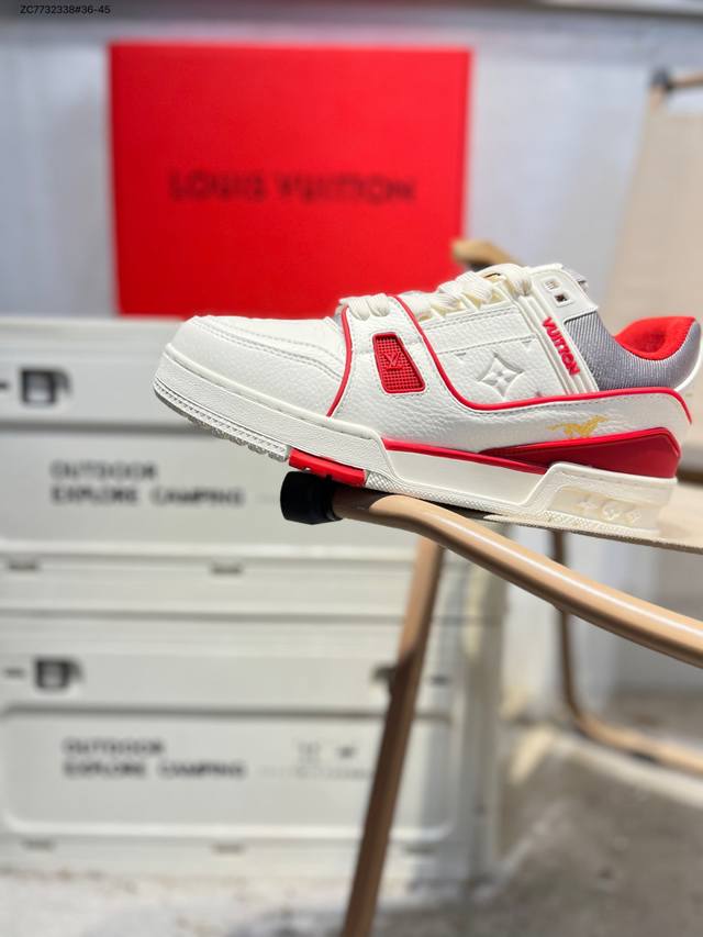 马年限定 路易威登 Louis Vuitton Lv路易威登板鞋 DDD 新款 Lv Trainer最新配色运动鞋 L家 篮球鞋风格运动鞋 该鞋由艺术总监 Vi
