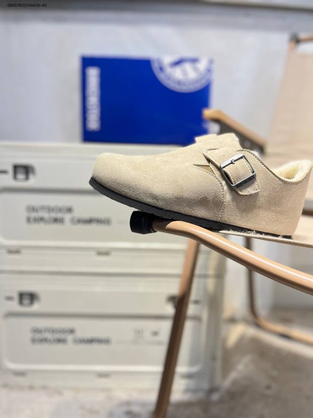 加毛款 #升级原楦开发版型#采用头层磨砂小牛皮里衬鞋面材质#中底鞋床搭载波状外形缓震软木橡胶#外置Eva轻量片装外底舒适又时髦,潮人都在穿德国百年知名鞋履品牌