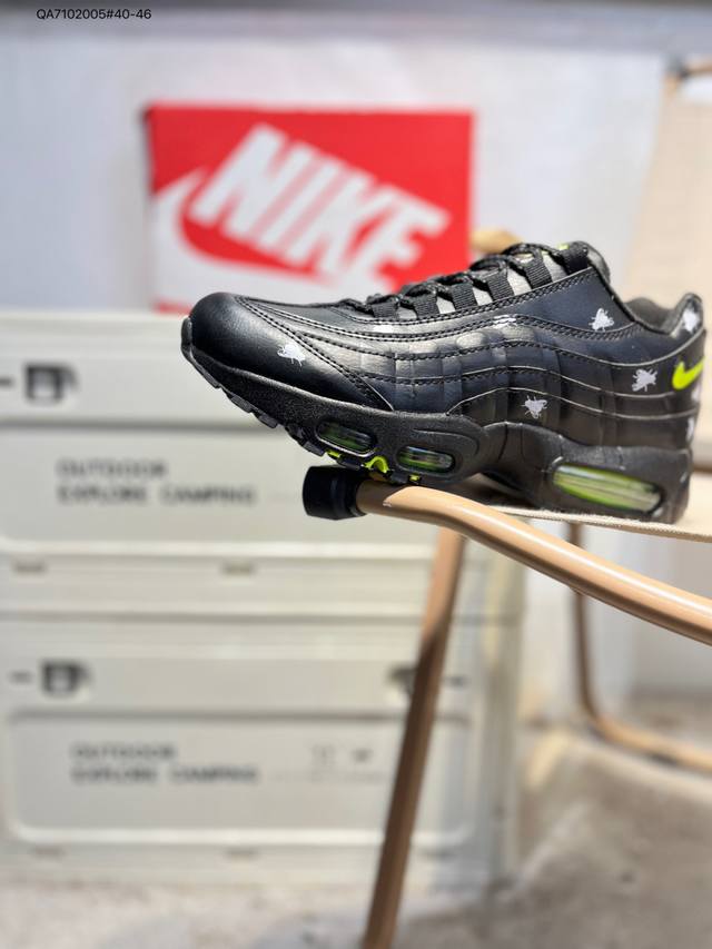 Cdg X Nike Air Max 95 联名复古 潮流百搭 气垫缓震慢跑鞋 DDD Air Max 95就是源于设计师塞吉奥 罗扎诺的构想 DDD Nike
