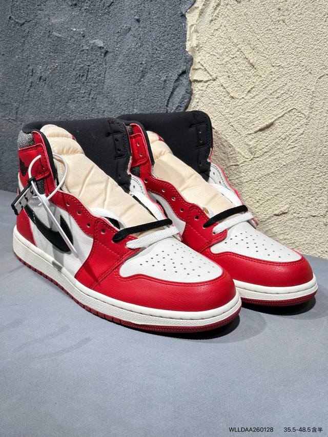Air Jordan 1 High Og Lost & Found 高帮 做旧芝加哥 Aj1 乔丹1代 Aj1 乔1 高邦 做旧氧化 乔丹篮球鞋系列 鞋款采用白