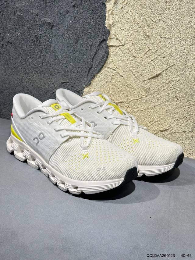 新品上市实拍 DDD On Cloudmonster 昂跑 DDD 新兴品牌轻便低帮跑步鞋 首发实拍 DDD 鞋款以网球为灵感的运动休闲鞋，大胆的复古外观与革新