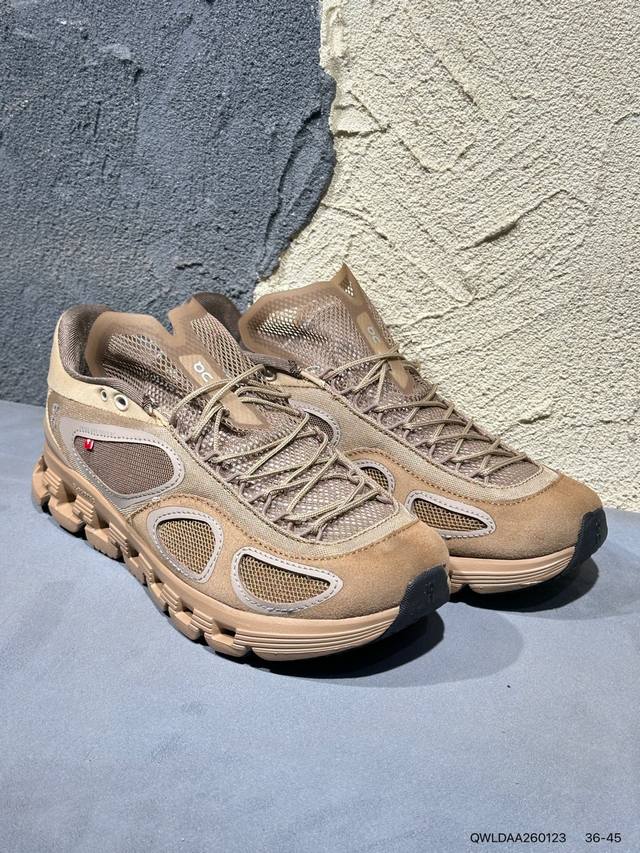 新品上市实拍 DDD On Cloudmonster 昂跑 DDD 新兴品牌轻便低帮跑步鞋 首发实拍 DDD 鞋款以网球为灵感的运动休闲鞋，大胆的复古外观与革新