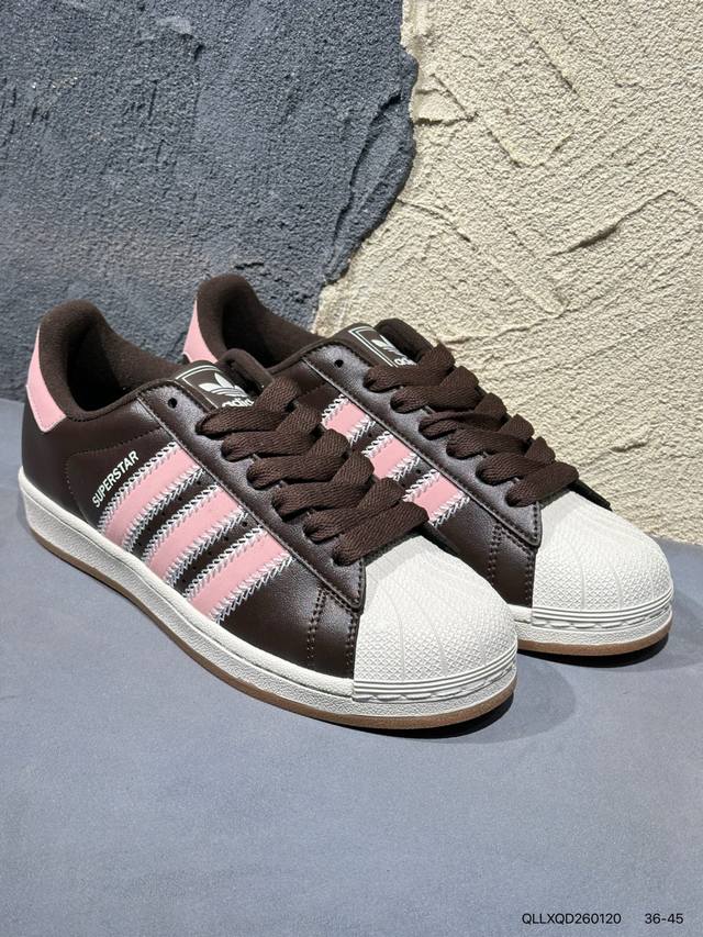 新品上市实拍 DDD Adidas Originals Gazelle Indoor 三叶草休闲防滑耐磨低帮板鞋 鞋头出色设计 塑就出众贴合感 稳固的后跟贴合足