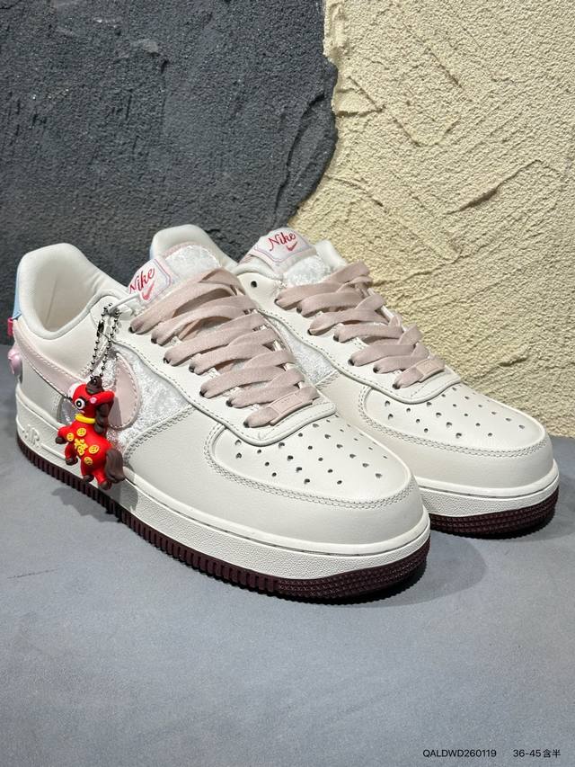 爆款情人节36-45出货 DDD 货号:Iq4937-161 DDD 原盒包装，少量出，先报先得Qaldwd260119 DDD