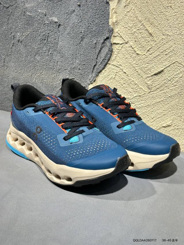 新品上市实拍 DDD On Cloudmonster 昂跑 DDD 新兴品牌轻便低帮跑步鞋 首发实拍 DDD 鞋款以网球为灵感的运动休闲鞋，大胆的复古外观与革新