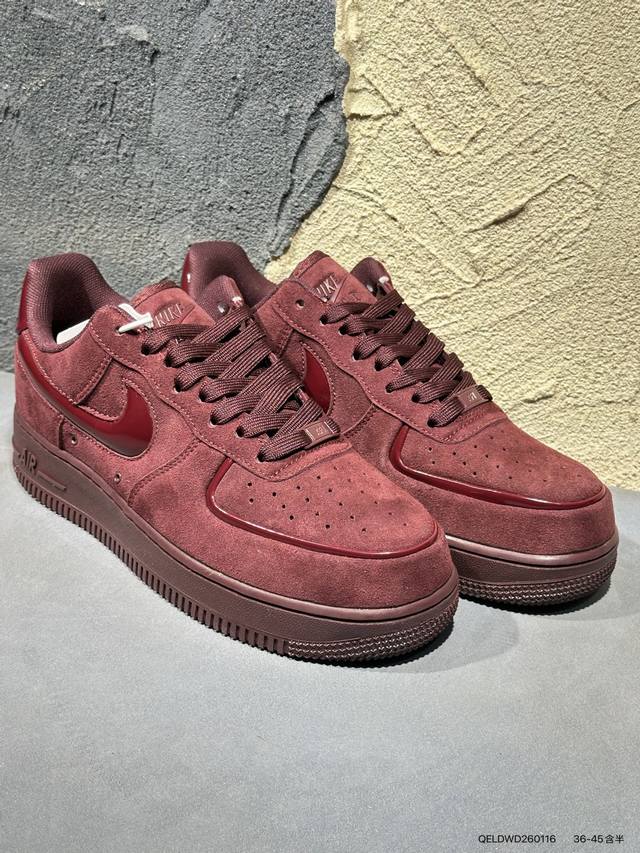 新品上市实拍 DDD 极致性价比 Nike Air Force 1 Low 原厂冲刀皮料切割干净无任何毛边清洁度细节完美 做工细节全方位比对 原楦原纸板打造纯正