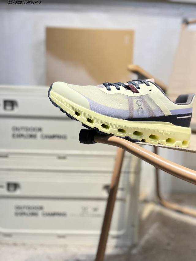 On昂跑Cloudtilt Moon 轻量运动休闲鞋 DDD 脚感很舒服 鞋底柔软且包裹性好 上脚显腿长 DDD 不管休闲还是运动都很百搭 是最好看最显质感的颜