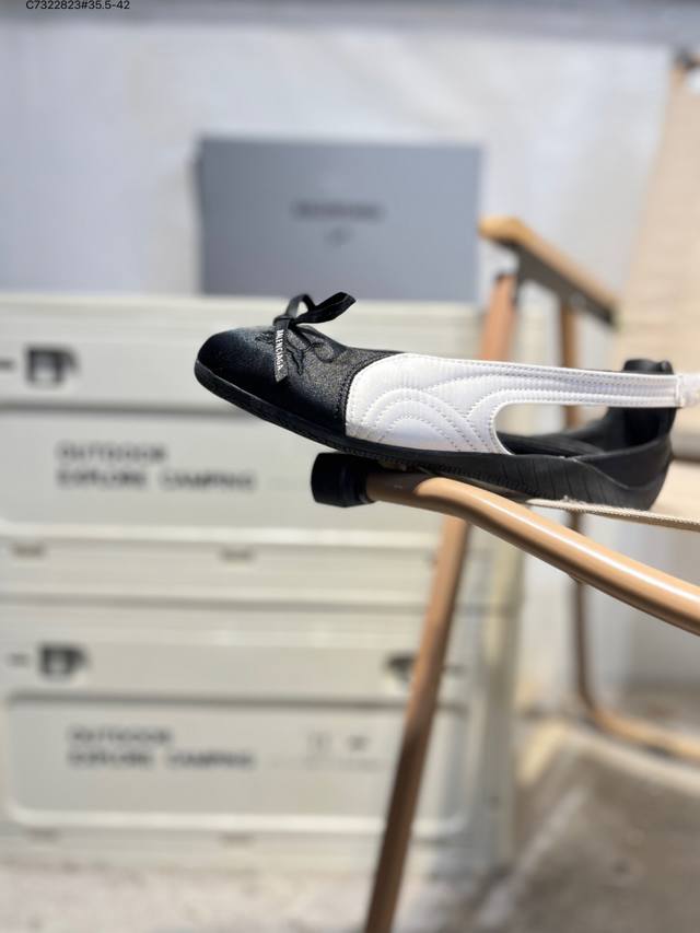 Balenciaga巴黎世家 X Puma彪马 Speed 缎面 圆头魔术贴做旧 芭蕾舞鞋 DDD 货号:847163 C7322823#35.5-42 DDD