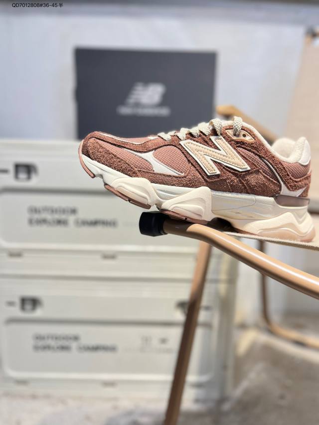 Joe Freshgoods X New Balance Nb9060 联名款 DDD 复古休闲运动慢跑鞋 DDD 鞋款灵感源自设计师本人对夏日的怀日回忆。鞋面