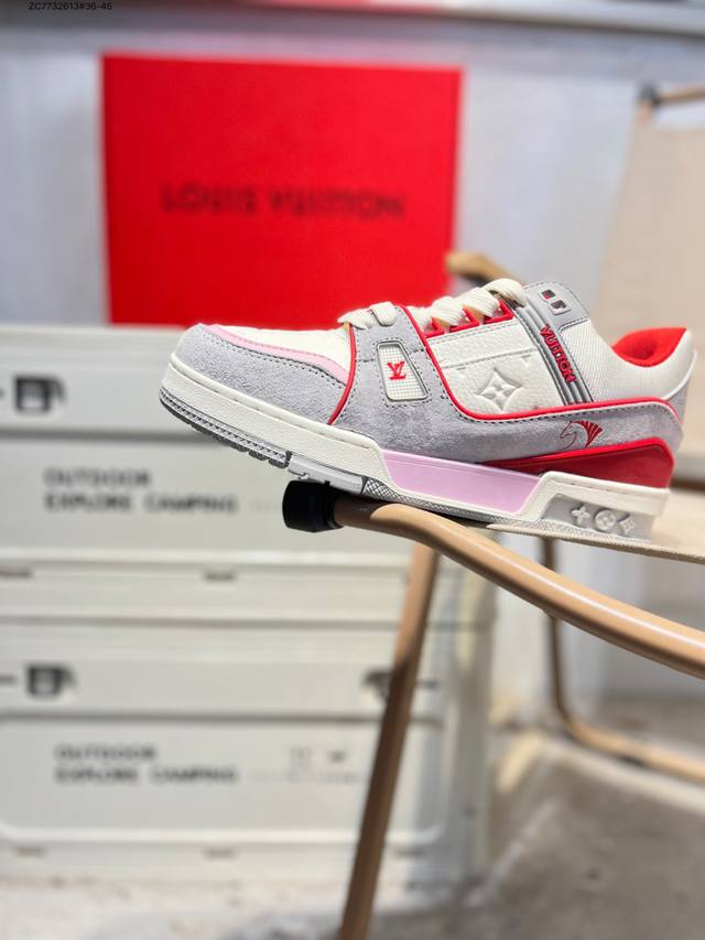 马年限定 路易威登 Louis Vuitton Lv路易威登板鞋 DDD 新款 Lv Trainer最新配色运动鞋 L家 篮球鞋风格运动鞋 该鞋由艺术总监 Vi