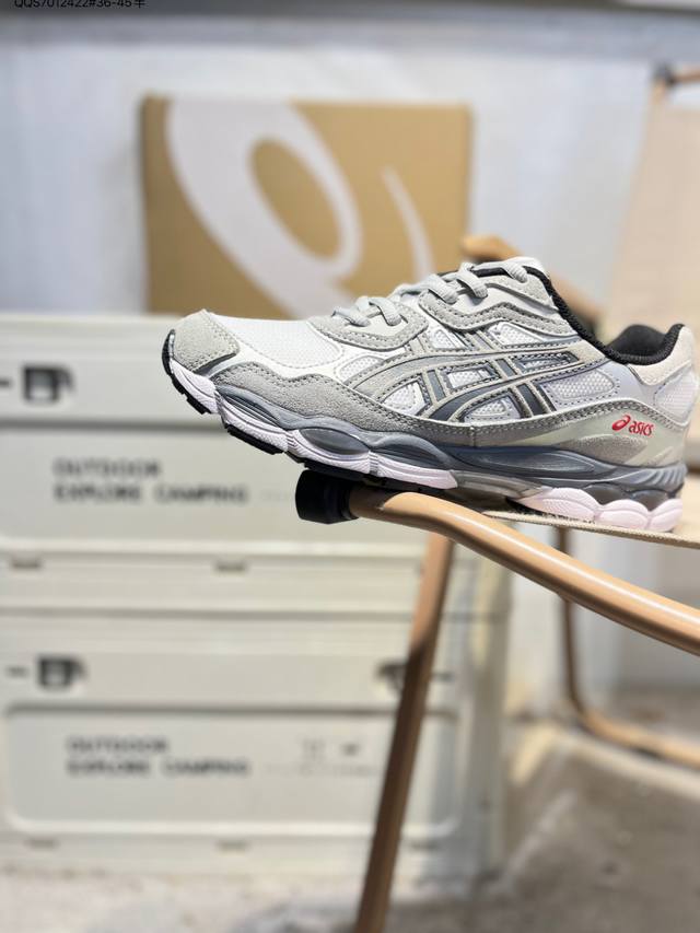 Asics Gel-1 亚瑟士经典跑鞋 如今机能风和户外风吹得正劲，便是主打“Urban Outdoor机能越野风格”，城市和户外场景都能轻松应对。关键是跑鞋的