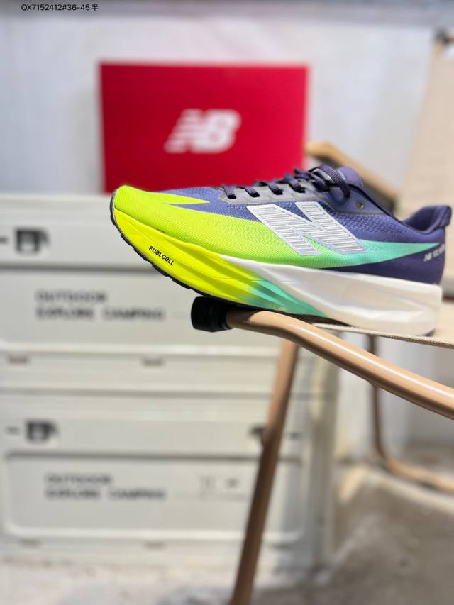 原楦原纸版开发版型#采用超轻透气3D针织网纱线材料结构鞋面及打印Logo细节#中底嵌入Fuelcell轻量化技术组合全掌纤维塑料Tpu板Nb新百伦New Bal