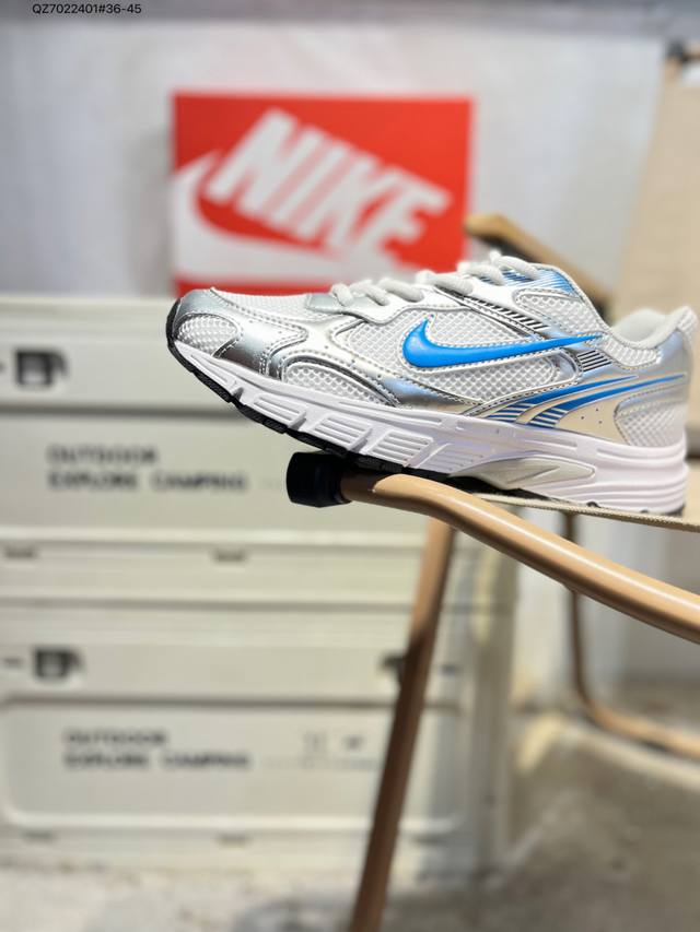 Nike Vomero Premium Air气垫20 周年 DDD 舒适百搭防滑耐磨 支撑缓震低帮 休闲跑步鞋 DDD 时尚外观和运动美学 结合泡棉缓震配置