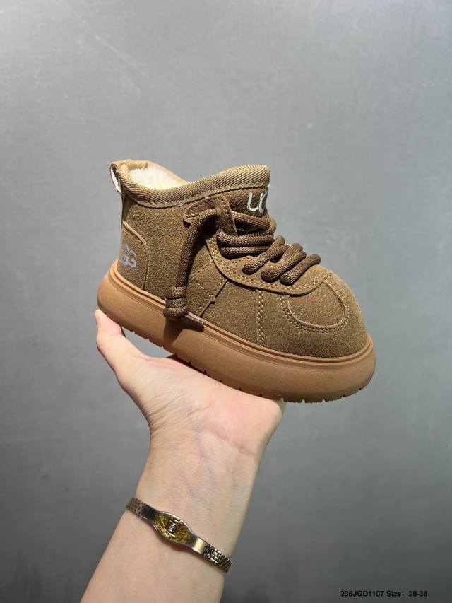 特价 可退换 DDD U家新款大标卡皮巴拉儿童雪地靴 DDD Size：26-38码 DDD 经典Ugg系列 DDD 优质皮料拼接，质感满满 DDD 内里加绒保