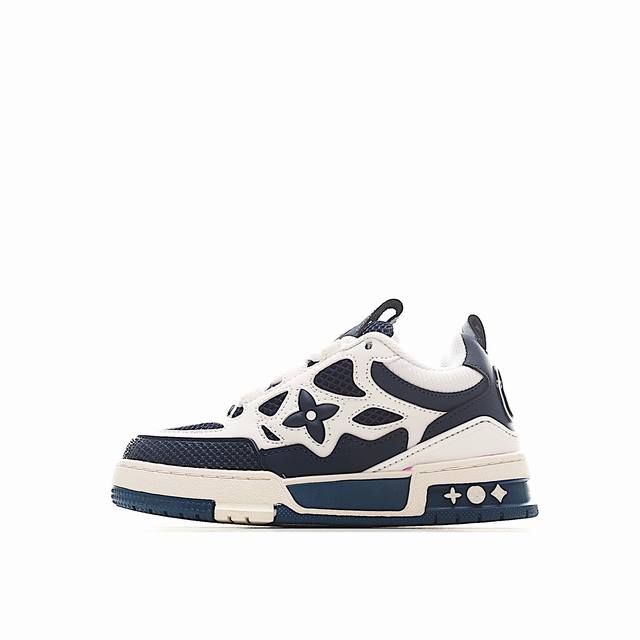 Lv圆头4代 系带休闲儿童鞋26-37 DDD 此款鞋采用近几年比较流行的版型设计，外观时尚大气。鞋底采用耐磨的材质和粒面牛皮革鞋面，系带闭合方式。 DDD