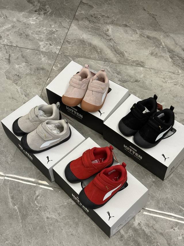 原图实拍 DDD 魔法贴拉开 里面居然有加固护踝！ DDD 鞋底弯折 1 3处科学弧线超灵活！ DDD