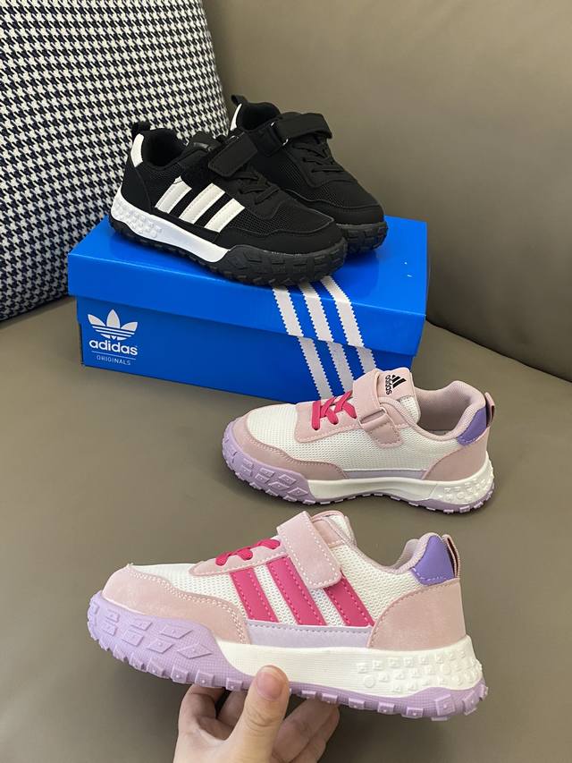 不退换 DDD 原图直出 DDD 被问了无数遍的Ad新款三条杠魔术贴网面运动鞋鞋面采用透气网面材质，舒适不闷脚让宝贝的双脚自由呼吸魔术贴设计，方便孩子自己穿脱，