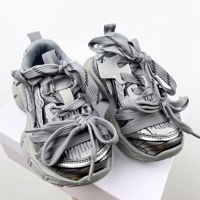 Balenciaga 九代3Xl双鞋带款最火爆的网红款儿童休闲复古风运动鞋 DDD 巴黎世家欧洲站走秀款厚底老爹鞋内侧魔术贴男女童百搭跑步鞋炸街童鞋 DDD 官