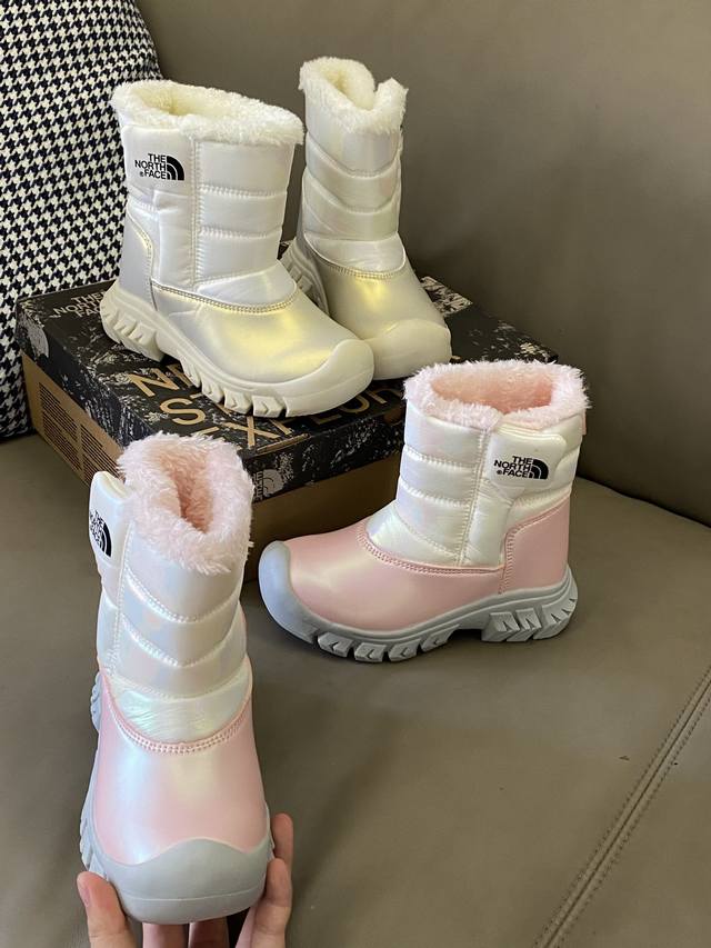 原图直出 DDD 北面新款雪地靴也太保暖啦叭～鞋面防水、防滑、防寒保暖内里锁住脚部温度整天保暖不冰冷特制橡胶大底，雪地行走不大打滑 DDD