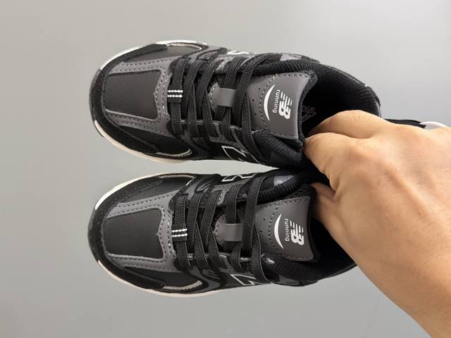 牛B新款530皮面儿童松紧带老爹鞋 DDD Size：26-37码 DDD 经典Nb530皮面老爹 DDD 松紧带设计，穿脱超方便 DDD 优质皮革面料拼接，质