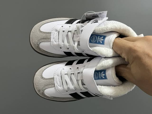 加绒A家德训魔术贴中帮儿童休闲棉鞋 DDD Size：26-37码 DDD 经典加绒加厚款 DDD 中帮款式保护稚嫩脚踝 DDD 橡胶耐磨防滑大底，脚感超赞 D